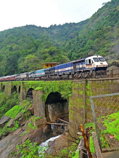 Traukinys, Lokomotyvas, Indijos Geležinkelis, Geležinkelio Tiltas, Geležinkelio Tiltas, Kalnai, Dudh Sagar, Goa, Indija