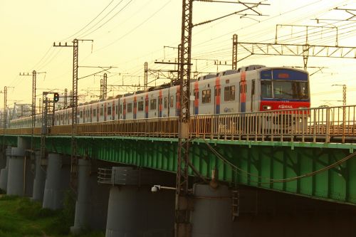 Traukinys, Metro, Han Upė, Tiltas