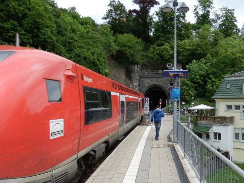Traukinys, Platforma, Geležinkelis, Tunelis, Eisenbahtunnel