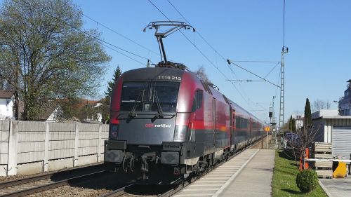 Traukinys,  Transporto Sistema,  Geležinkelis,  Geležinkelio Linija,  Kelionė,  Stotis,  Eismas,  Be Honoraro Mokesčio