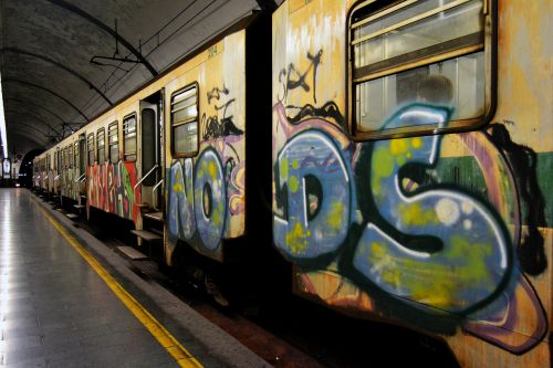 Traukinys, Roma, Vagonas, Purkštuvai, Italy