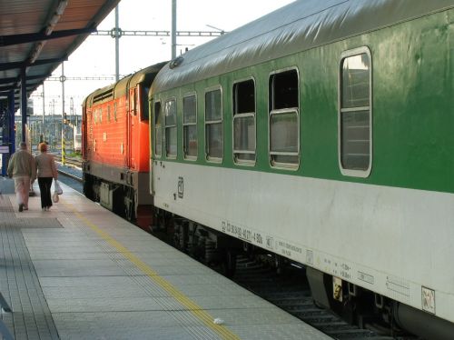 Traukinys, Geležinkelis, Išvykimas, Traukinių Stotis, Platforma, Čekijos Respublika, Tabor, Pietų Bohēma, Eismas