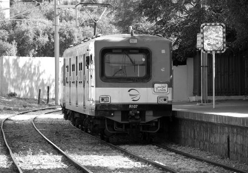 Traukinys, Atrodė, Eismas, Trasa, Geležinkelių Transportas, Kelionė, Platforma, Tunisas