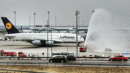 Transporto Sistema,  Vandenys,  Kelionė,  Orlaivis,  A380,  Lufthansa,  Munich Oro Uostas,  Munich,  Oro Uostas,  Airbus A 380,  Be Honoraro Mokesčio