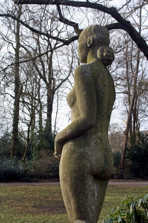 Medis, Statula, Gamta, Skulptūra, Pasivaiksciojimas Parke, Hamburgensien, Pavasaris, Tarptautinė Moterų Diena, Hamburgas
