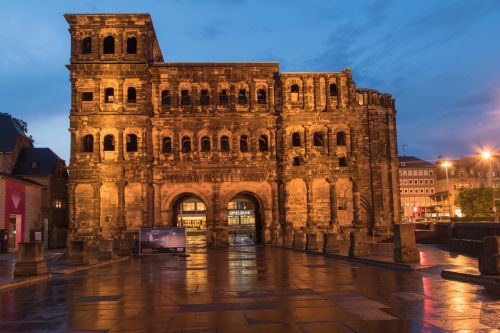 Trier, Porta Nigra, Abendstimmung, Romėnų, Miesto Vartai, Turizmas, Lankytinos Vietos, Architektūra, Pastatas