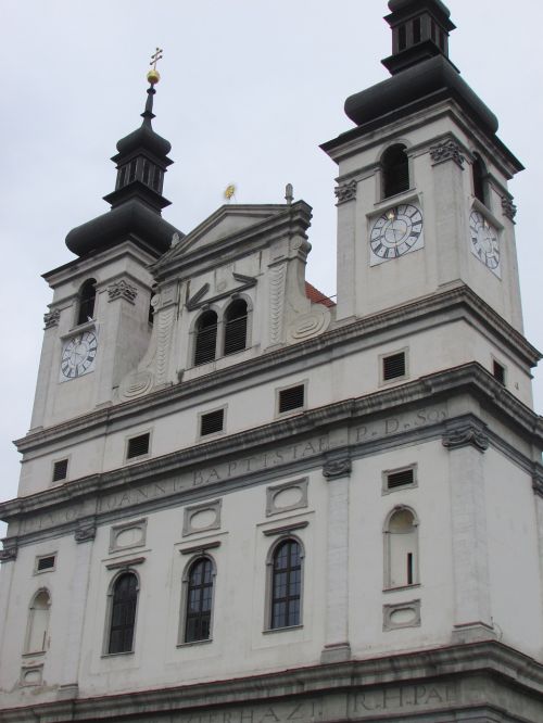 Trnava, Slovakija, Religija, Bažnyčia