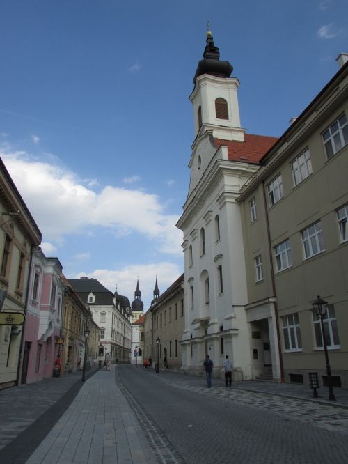 Trnava, Slovakija, Centras, Bažnyčia