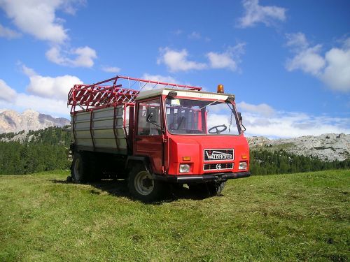 Sunkvežimis, Žemdirbystė, Šieno Vagonas, Dolomitai, Kalnai, Alpių, South Tyrol, Italy