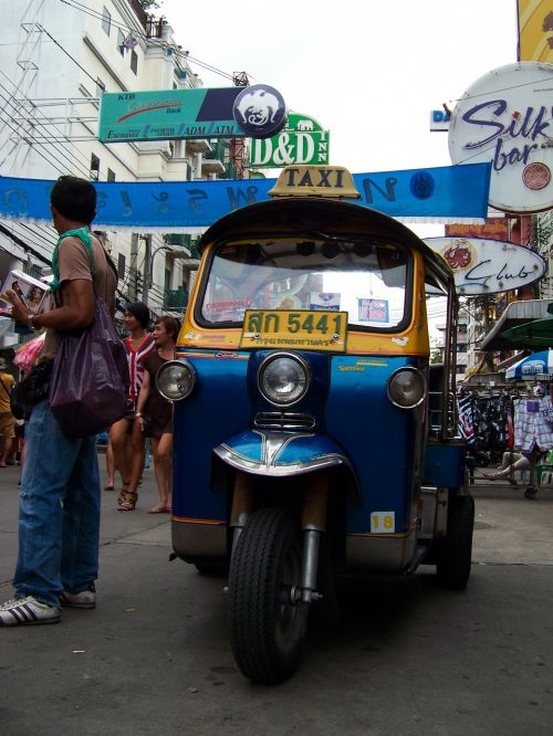 Tuktuk, Bangkokas, Transportas, Khao San Rd