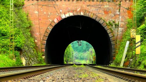 Tunelis, Geležinkelio Tunelis, Arkos, Geležinkelis, Geležinkelių Transportas, Geležinkelio Bėgiai, Trasa, Geležinkeliai, Praėjimas, Traukinys