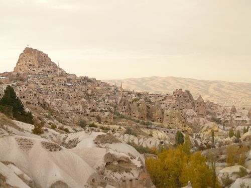 Uchisar, Kalnas, Rokas, Pilis, Cappadocia, Nevşehir, Turkija, Roko Butai, Balandžių Slėnis, Piliakalnis, Minaretai