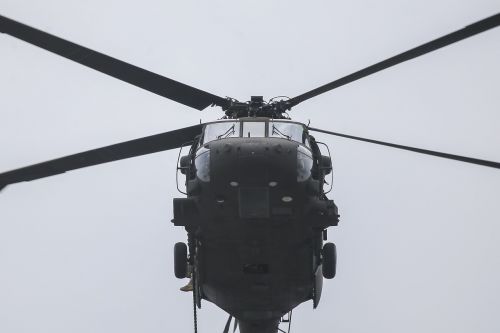 Uh-60 Juodasis Vanagas, Sraigtasparnis, Skrydis, Skraidantis, Antena, Ginkluotosios Pajėgos, Aviacija