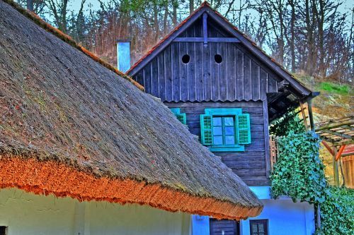 Atostogos, Šiaudinis Stogas, Rąstinis Namelis, Hdr Vaizdas