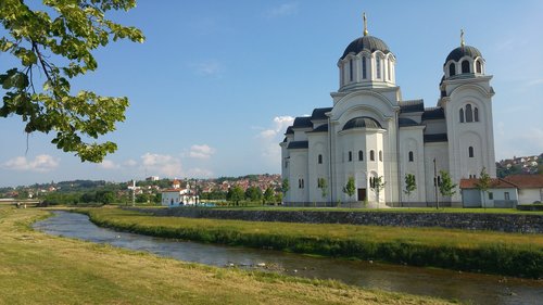 Valevas,  Serbija,  Šventykla,  Upė