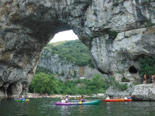 Vallont Pont Darc, France, Upė, Kano, Rafting, Rokas, Formavimas, Arka, Arka, Laisvalaikis, Kraštovaizdis, Dykuma, Peizažas, Natūralus, Laukiniai, Lauke, Aplinka, Vaizdingas, Žemė, Gamta, Ramus