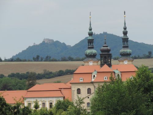 Velehradas, Buchlov, Bažnyčia, Pilis