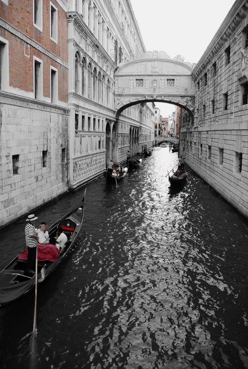 Venecija, Italy, Susierzinimų Tiltas, Gondolos, Kanalas, Boot, Antrinis Kanalas, Vanduo, Romantiškas, Gondolieris, Tiltas, Turizmas