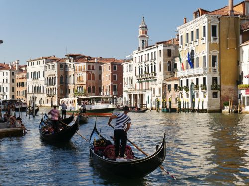 Venecija, Gondola, Plaukiojimas, Valtis, Šventė, Gondolieris, Romantika, Citytrip, Mėlynas, Miestas, Italy