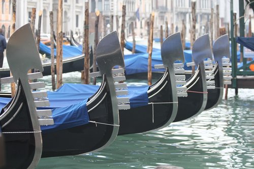 Venecija,  Italija,  Gondola