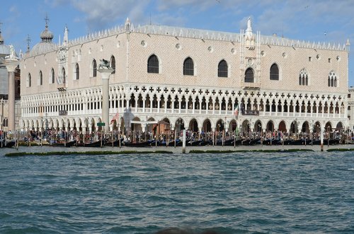 Venecija,  Italija,  Dožų Rūmai