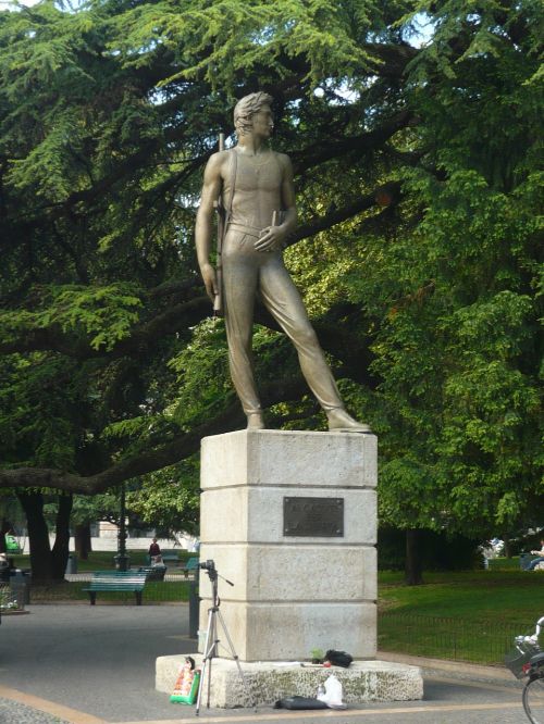 Verona, Ispanų, Italy, Statula, Menas