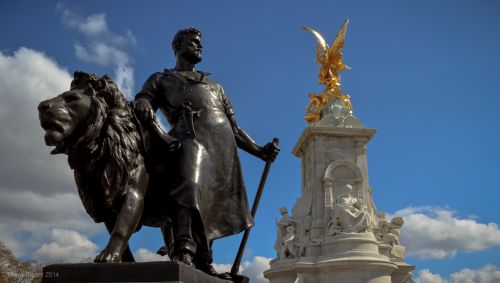 Viktorija & Nbsp,  Memorialas,  Bekingemas & Nbsp,  Rūmai,  Londonas,  Viktorijos Memorialinė Statula