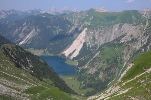 Vilsalpsee, Neunerköpfle, Raudona Flüh, Gimpelis, Allgäu Alpės, Bergsee, Idilija, Idiliškas, Tannheimer Alps