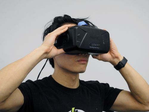 Virtuali Realybė, Oculus, Technologija, Tikrovė, Virtualus, Ausinės, Tech, Pramogos, Futuristinis, Prietaisas, Vyras, Asian