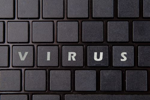 Virusas, Kompiuteris, Internetas, Saugumas, Apsauga, Klaviatūra, Užkrėstas, Pavojus, Šnipinėjimo Programos, Kenkėjiška Programa, Infekcija, Užkarda