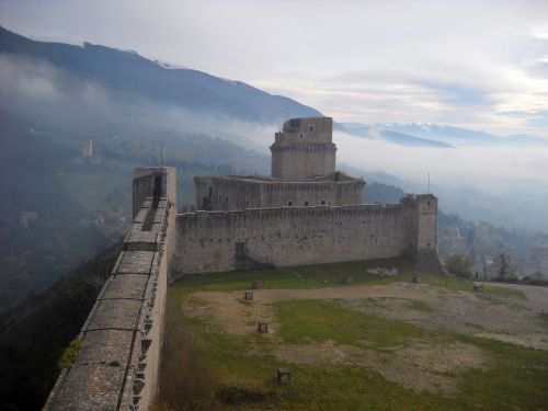 Siena, Debesys, Spoleto, Italy