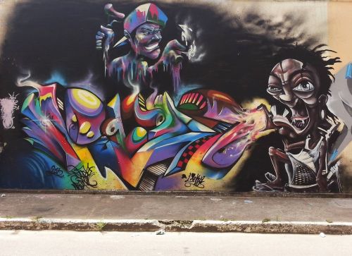 Siena, Menas, Grafitas