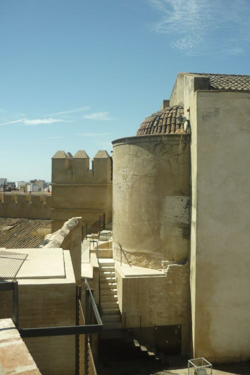 Sienos, Torres, Gynyba, Alcazaba, Pilis, Statyba, Senas, Adarve, Apse, Fortifikacija, Badajoz