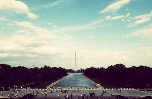 Vašingtono Paminklas, Vašingtonas, Paminklas, Obeliskas, Usa, Amerikietis, Architektūra, Jungtinės Valstijos, Kapitalas, Vašingtonas, Orientyras, Vanduo, Minios, Žmonės, Pėstiesiems, Gatvė, Medžiai, Dangus, Debesys