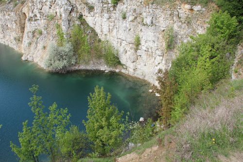 Vanduo, Akmenys, Gamta