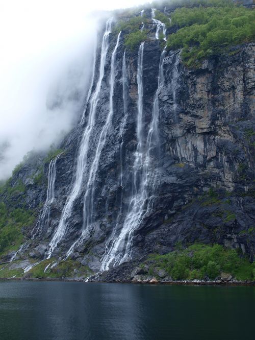 Krioklys, Norvegija, Skandinavija, Fjordas, Geirangerfjord, Fiordland, Lenktynės, Rėkti, Murmur, Peizažai, Geiranger, Kritimo Aukštis, Rokas