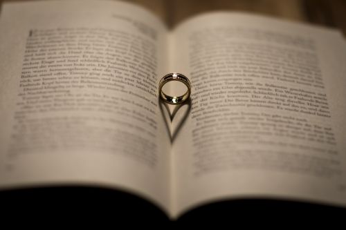 Vestuvės, Knyga, Žiedas, Šešėlis, Vestuvinis Žiedas, Širdis, Skaityti, Tuoktis