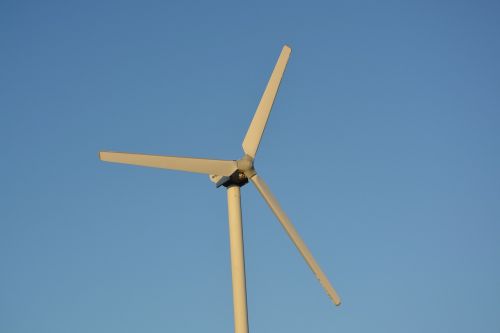 Vėjo Turbina, Atsinaujinanti Energija, Elektra, Mažas, Balta Spalva, Mėlynas Dangus, Gamta