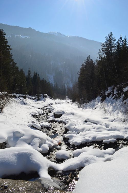 Klostertal Austria Winter, Bachas, Žiemą