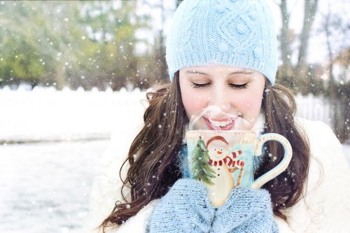 Žiema, Sniegas, Graži Moteris, Karštas Šokoladas, Kava, Šaltas, Sezonas, Balta, Sipping, Jaukus, Palaikyti Šilumą