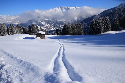 Žiema, Golm, Vorarlbergas, Montafon, Kalnai, Vaizdas, Dangus, Mėlynas, Žiemą, Regėjimas, Alpių, Debesys, Panorama, Kraštovaizdis, Austria, Gamta, Sniegas, Rūkas, Namelis