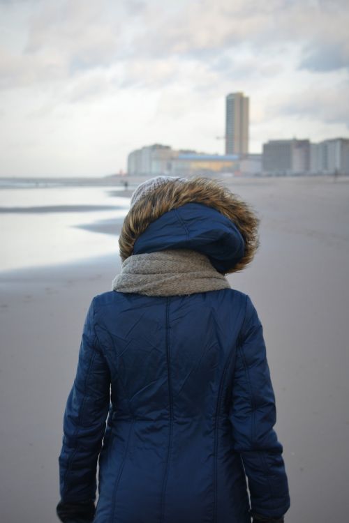 Žiema, Žiemos Drabužiai, Vaikščioti Paplūdimyje, Moteris, Striukė, Žmonės, Gaubtas, Papludimys, Oostende
