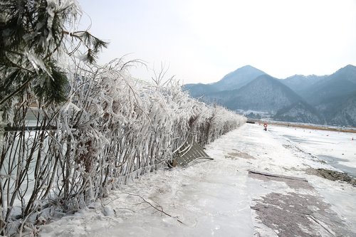 Žiemos Upė,  Chaoyang Plieno