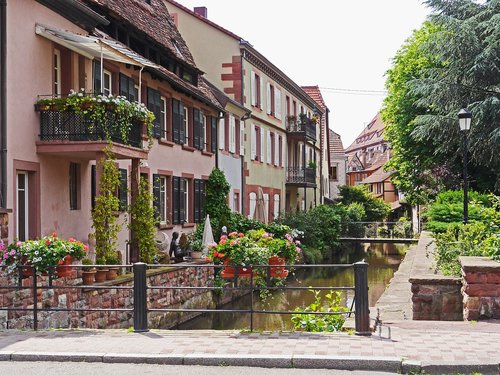 Wissembourg,  Alsace,  Prancūzija,  Architektūra,  Namas,  Statyba,  Kelių,  Miestas,  Idiliškas,  Vaga,  Upė,  Gėlių Dekoracijos,  Tiltai,  Parkas