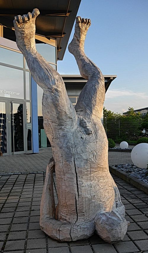 Mediena, Holzfigur, Skulptūra