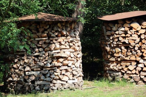 Mediena, Holzstapel, Malkos, Sukrauti
