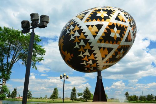 Didžiausia Pasaulyje Pisanka Kiaušinis, Velykinis Kiaušinis, Vegrevilis, Alberta, Kanada, Dizainas