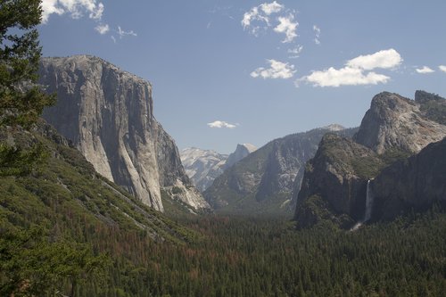 Yosemite Slėnyje,  Yosemite,  Vaizdingas,  Parkas,  Kraštovaizdis,  California,  Jav,  Slėnis,  Turizmas,  Dangus,  Žymus Objektas,  Yosemite National Park