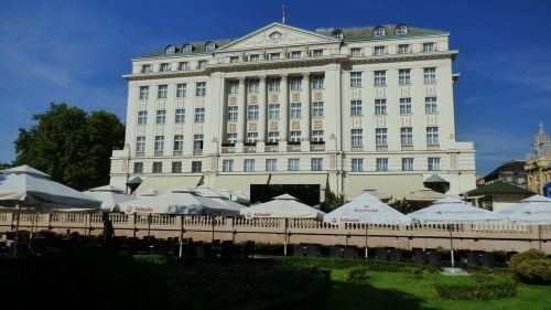 Zagrebas, Kroatija, Esplanade Hotel, Architektūra, Pastatas