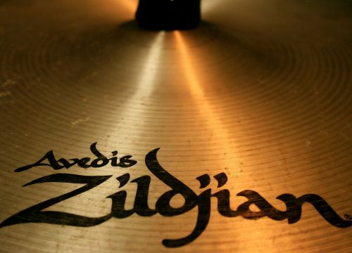 Zildjianas, Avedis, Mušamųjų Komplektas, Zildjian Avedis, Cimbolas, Baseinas, Būgnai